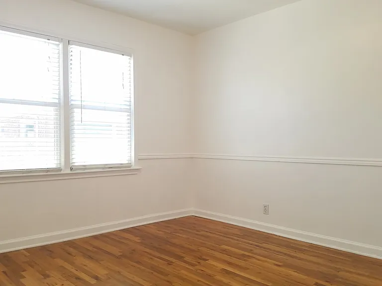 2705 S. Imperial St. — Photo 7