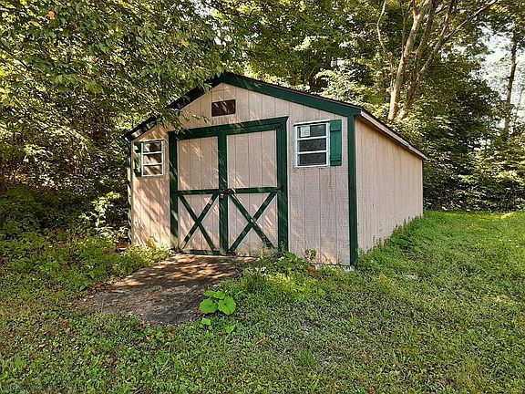 4th image of 16884 River Rock Dr