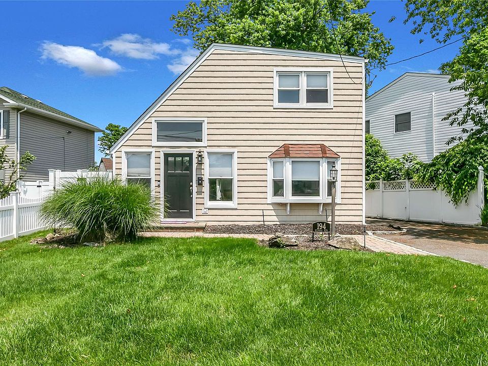 194 Biltmore Boulevard, Massapequa, NY 11758 Zillow