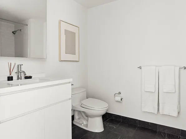 425 West 53rd Street 604 image 10 of 11