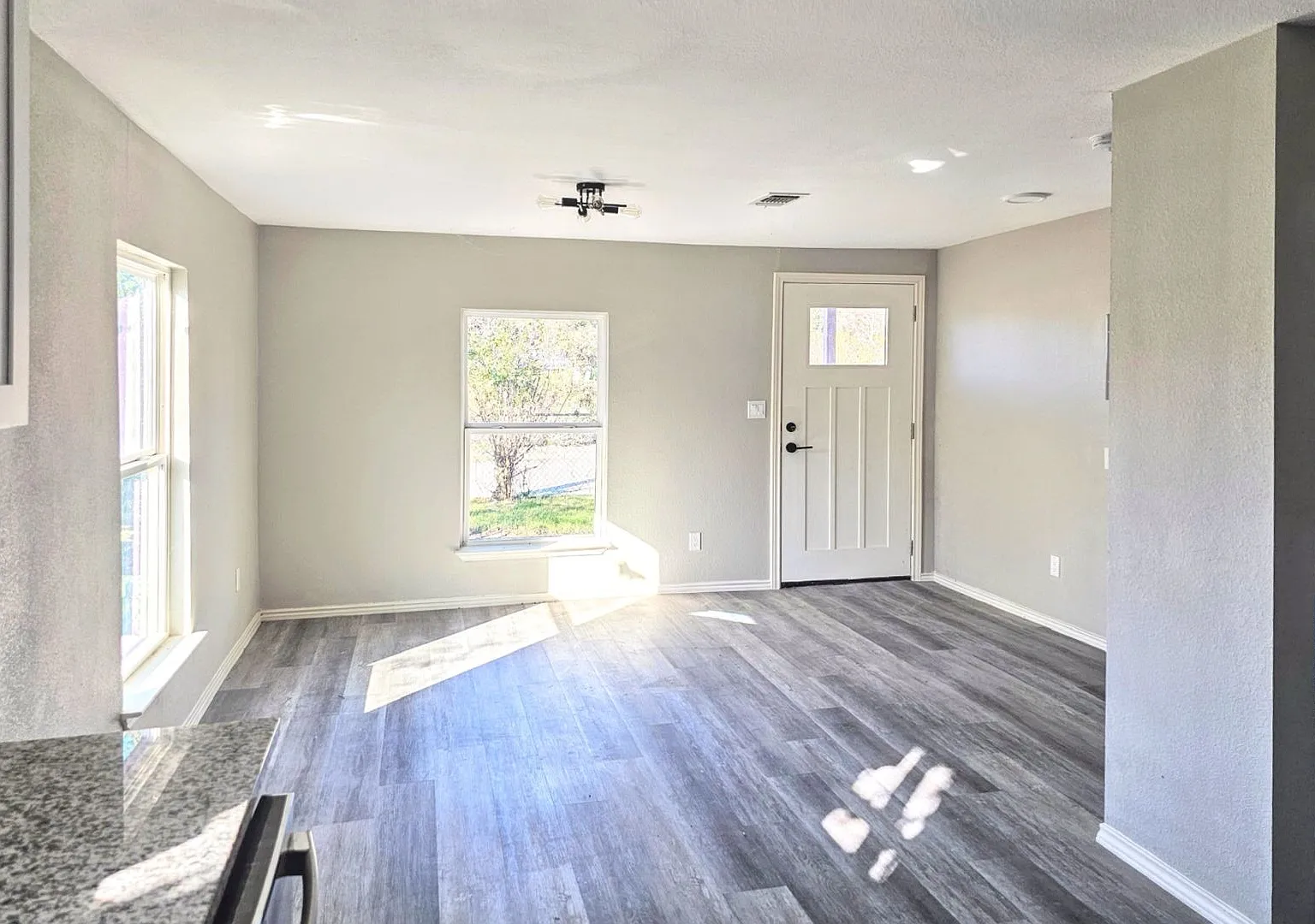 Beautifully Remodeled 3/1.5 Home in Historic Denver Heights with Modern Upgrades and a ParkLike B... — Photo 3