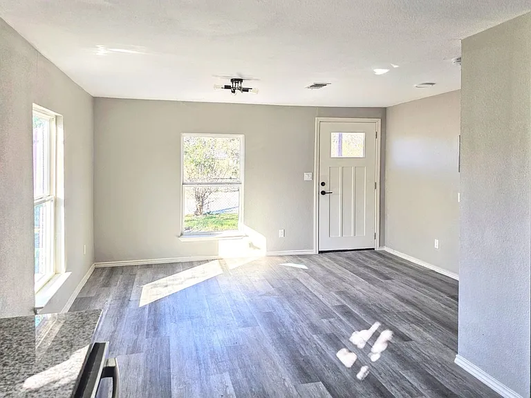 1360 Essex St — Photo 3