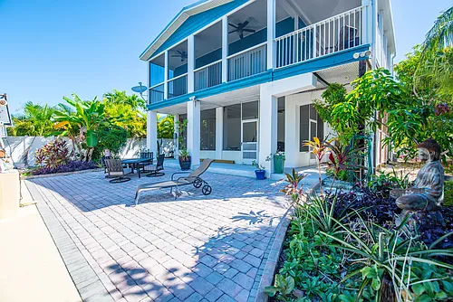 23 Emerald Dr Photo 1
