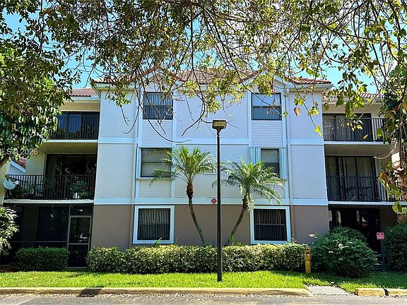 4th image of 10141 W Sunrise Blvd APT 203