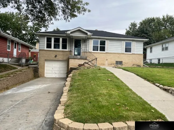 7219 S 40th St, Omaha, NE 68147