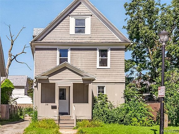 2nd image of 218 Durnan St