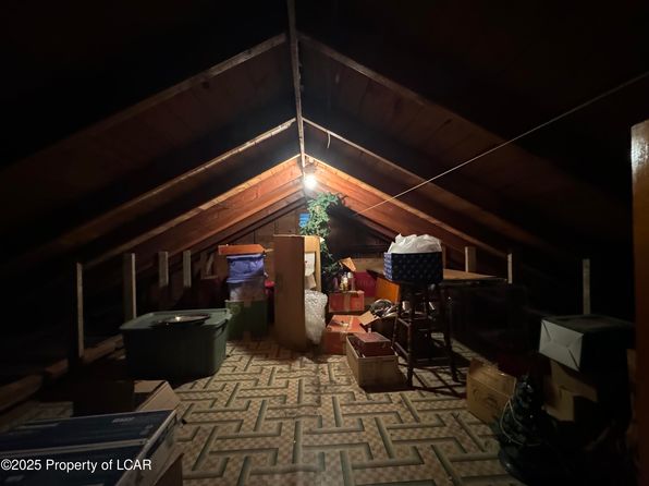 311 E Grant St, McAdoo, PA 18237