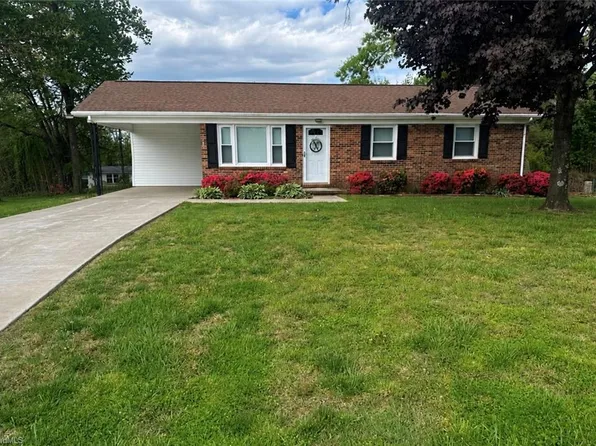 184 Shamrock Ave, Mount Airy, NC 27030