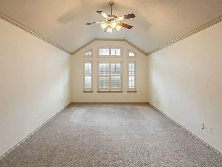 4018 Childress St — Photo 13