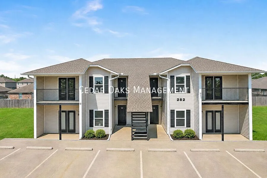 282 Erin Pl #202