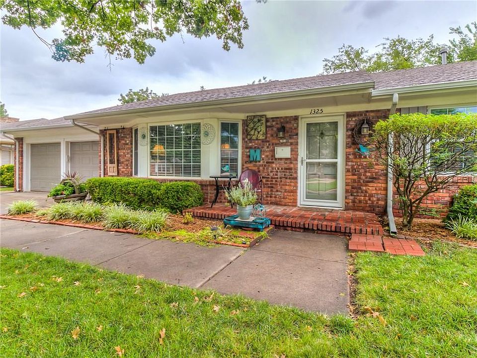 1st image of 1325 Andover Ct