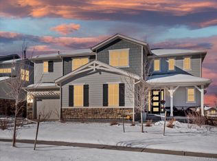 27750 E Lakeview Dr, Aurora, CO 80016
