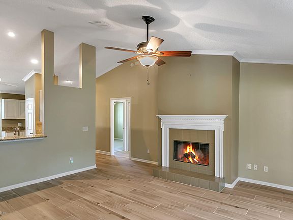 2nd image of 3584 Avalon Cove Dr E