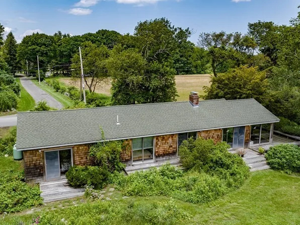 18 Marsh Ave, Newbury, MA 01951