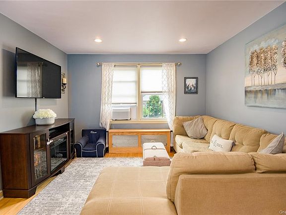 2nd image of 16 Burbank St APT 2A