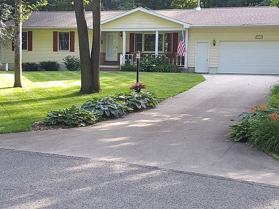 2nd image of 6256 Avon Ln