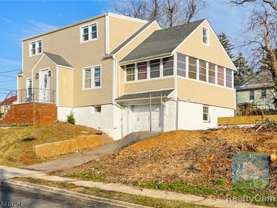 631 Elm St, Roselle, NJ, 07203