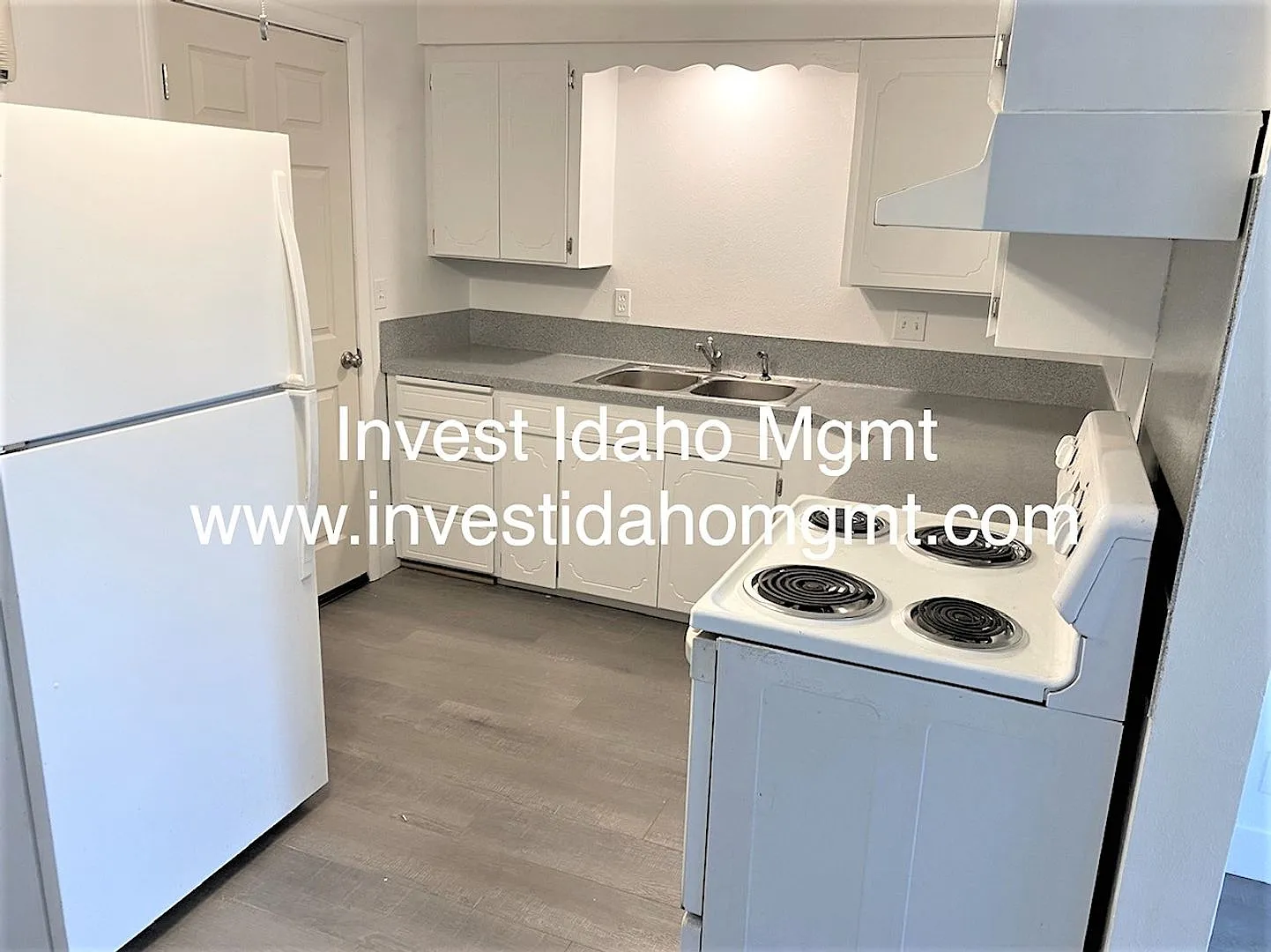 Affordable living at The Smith Apartments! — Photo 3