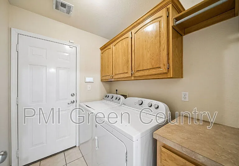 7305 E Indianola St — Photo 19