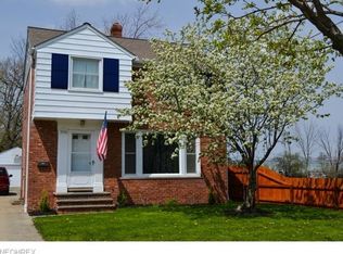 1516 Curry Dr, Lyndhurst, OH