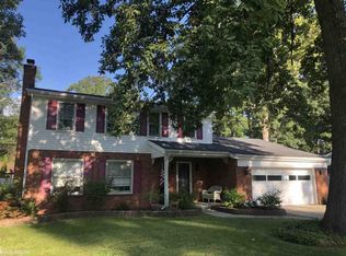 3025 Monticello Dr, Port Huron, MI 48060