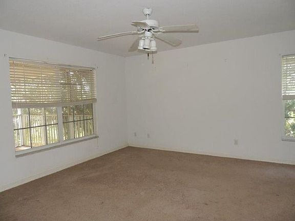 5th image of 2335 Wilson Blvd N