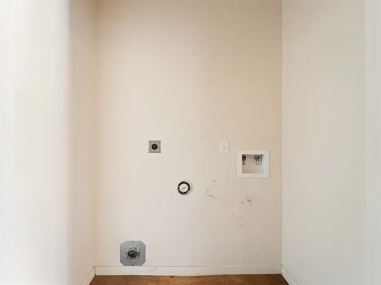 310 S Davis St #B — Photo 14