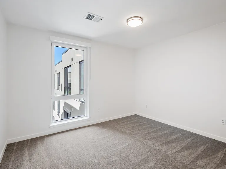 Oso Apartments — Photo 183