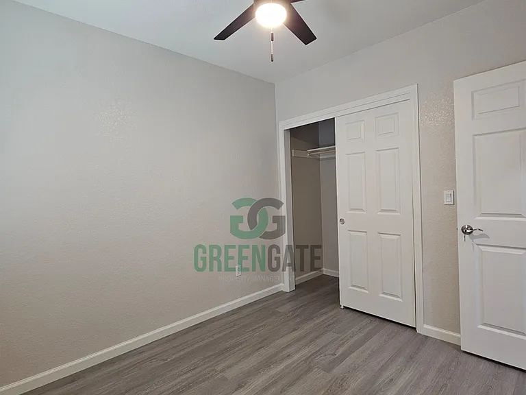 3105 E Orangeburg Ave — Photo 18