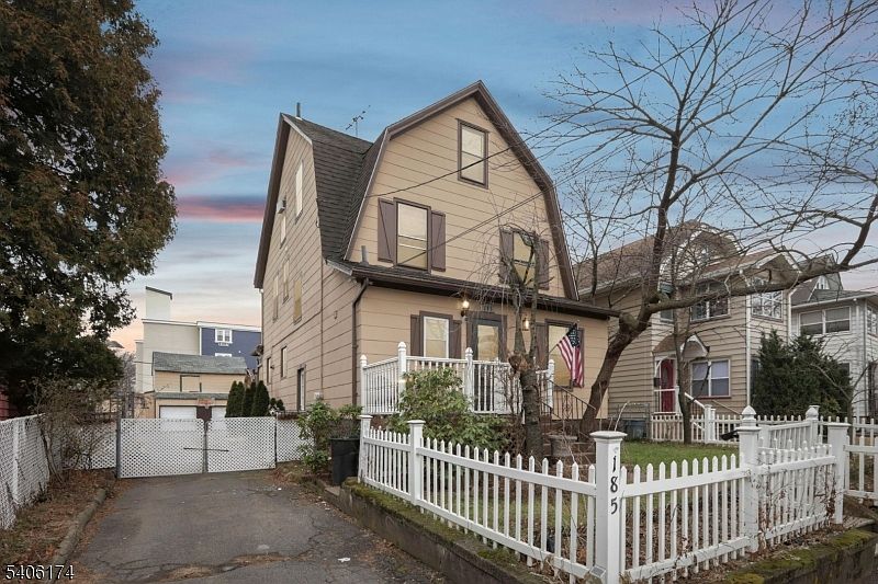 1st image of 185 State St