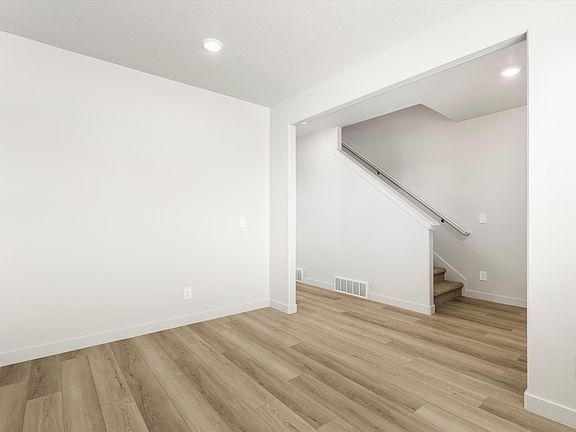 Front Flex Space