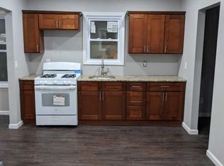 121 Remsen Ave, New Brunswick, NJ 08901