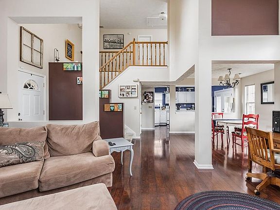 4th image of 6843 Thousand Oaks Dr