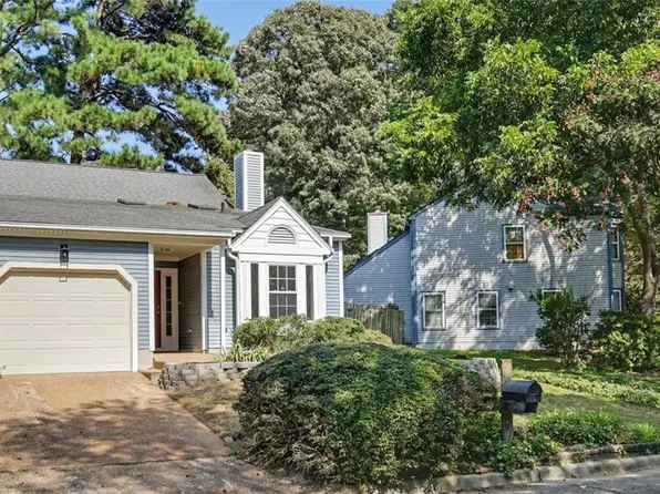 162 Hidden Lake Pl, Newport News, VA 23602
