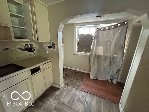 4th image of 3106 Saint Paul St