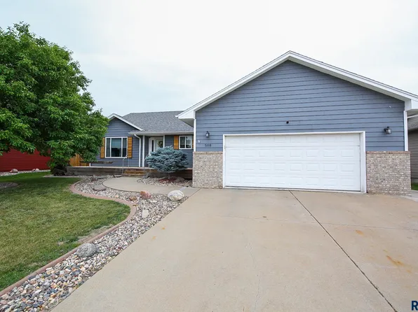 508 Honeysuckle Dr, Harrisburg, SD 57032