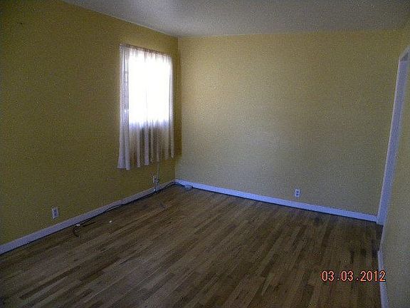 5th image of 1326 E 19th St