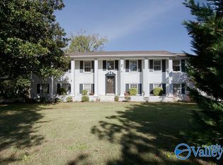 100 Westbury Dr SW, Huntsville, AL 35802