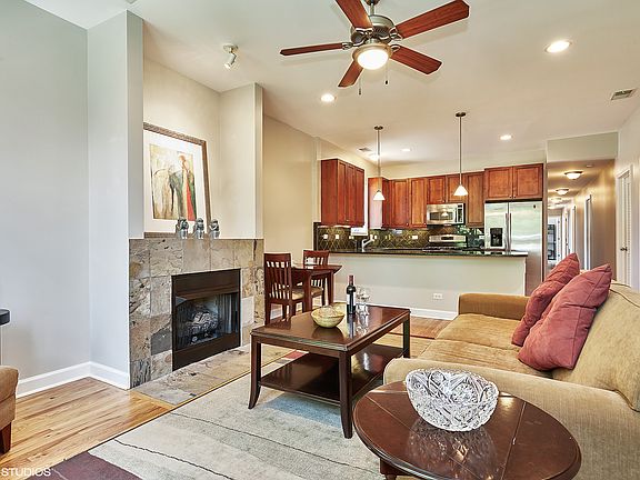 4th image of 4135 N Kedvale Ave APT 301