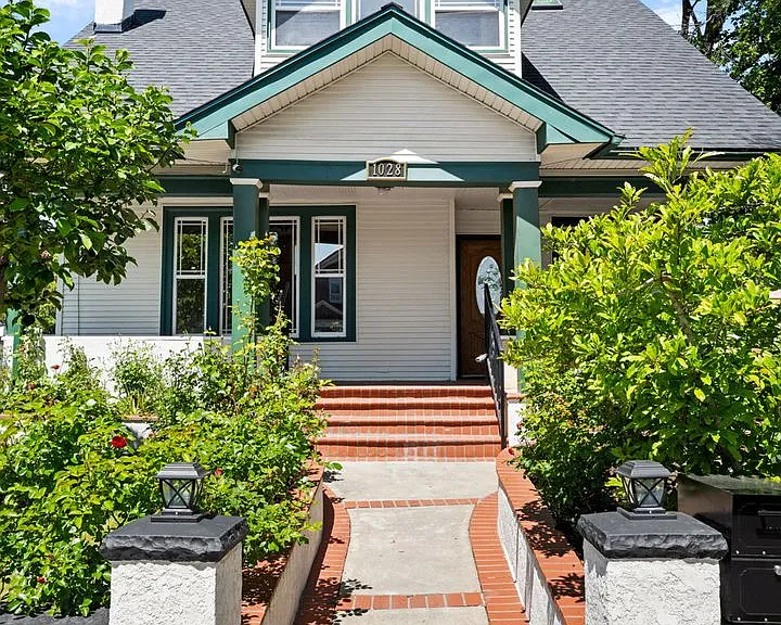 1028 W Chelan Ave — Photo 39