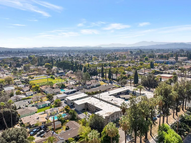 MAGNOLIA WEST APARTMENTS- RIVERSIDE, CA — Photo 38