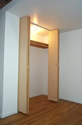 Rented by Tower Brokerage | media 22