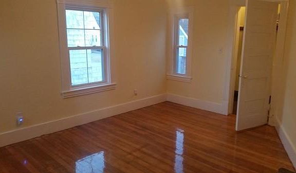 2nd image of 527 Centre St