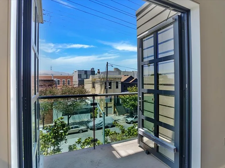 2125 Bryant St #308 — Photo 13