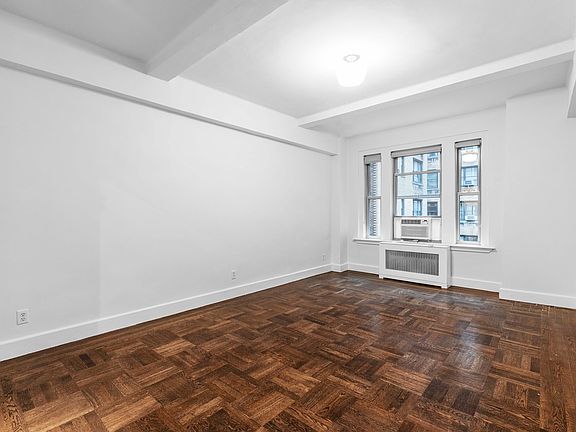 3rd image of 24 5th Ave APT 1020