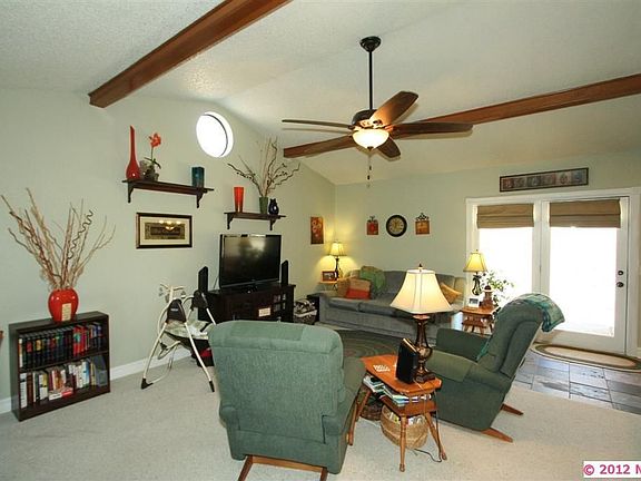 5th image of 8815 Glenn Ln