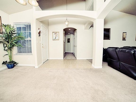 3rd image of 276 Makenna Dr