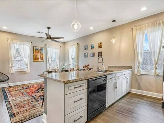 5th image of 1225 Clouet St #1227