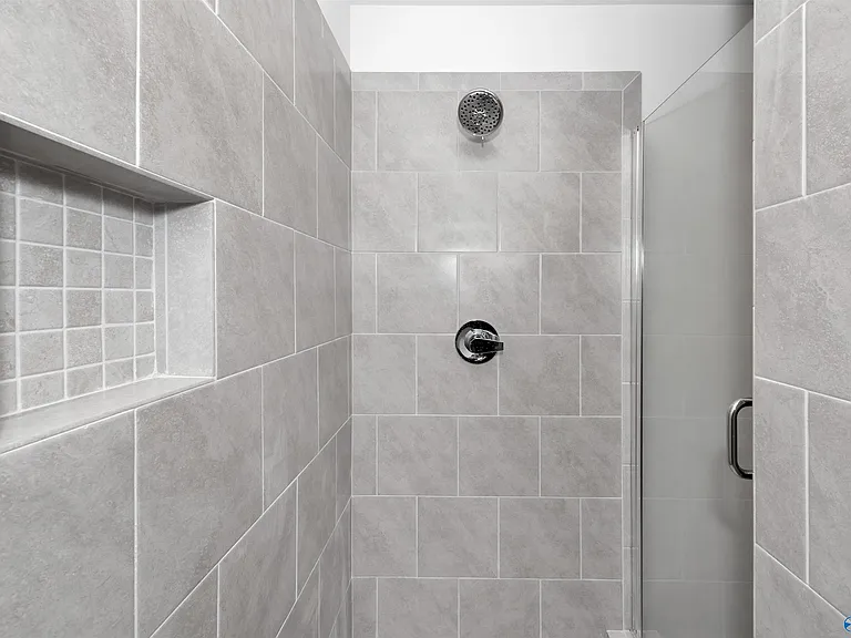 2506 Freeman Rd — Photo 23