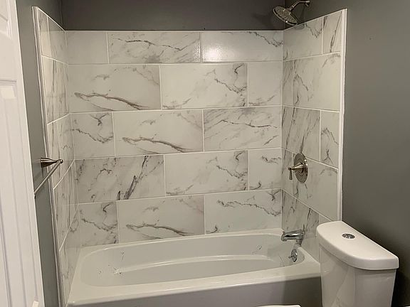 4th image of 30 Cheshire St #201